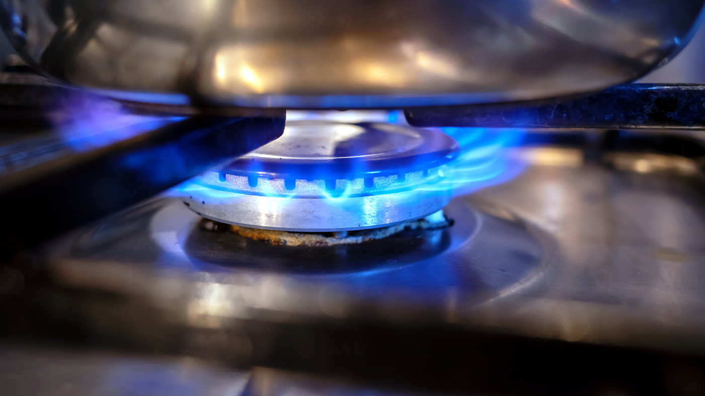 How a Double Burner Gas Cooktop Enhances Your Culinary Experience